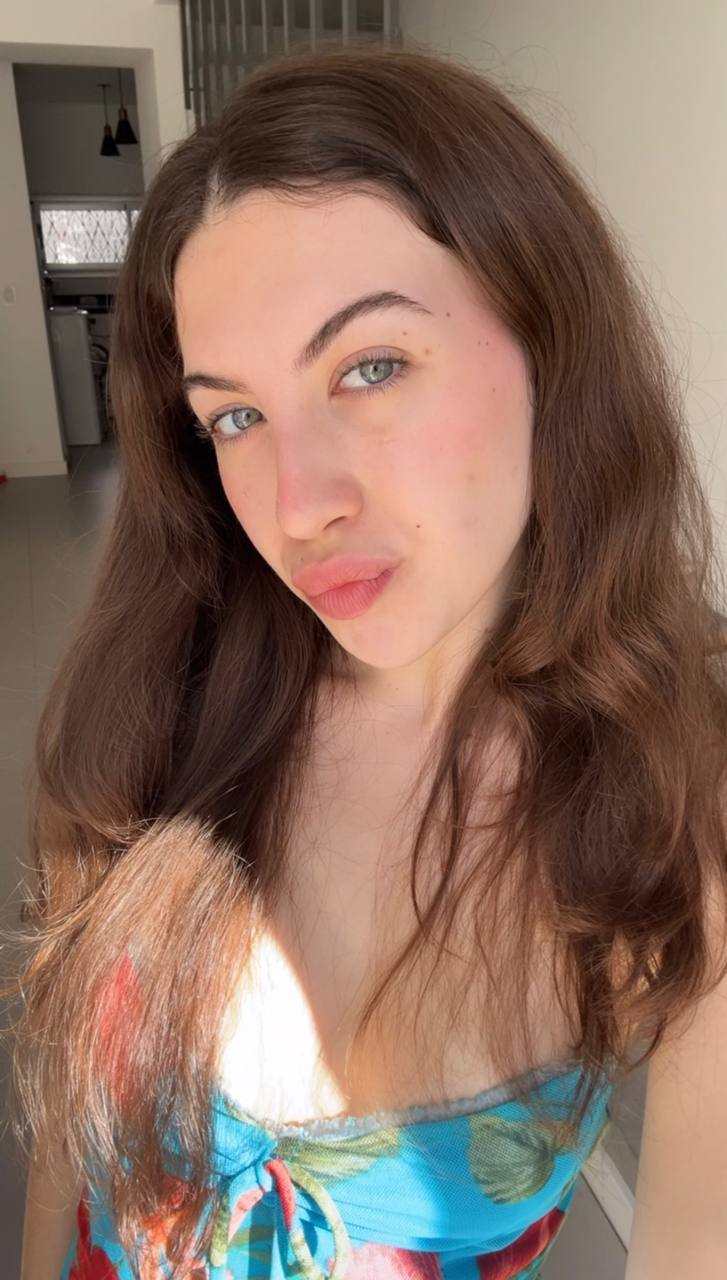 Nude girl Amber in Chongju