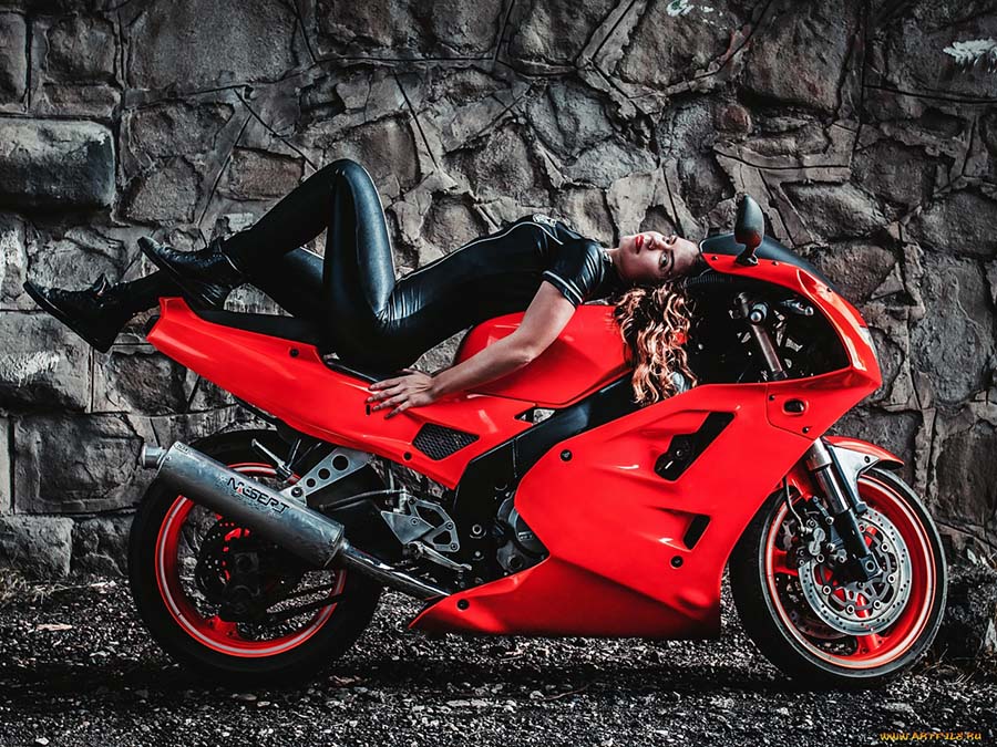 Beautiful girl Beautiful girls and motorcycles in Chongju