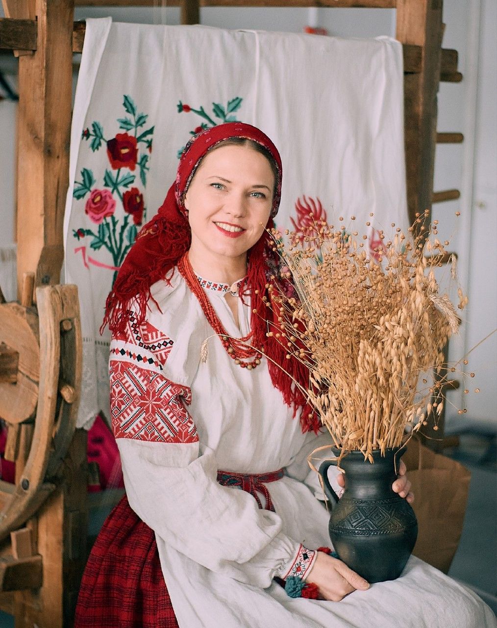 Women in Slavic costumes in Chongju