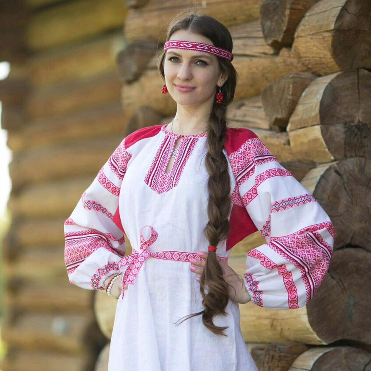 Girls in Slavic costumes in Chongju